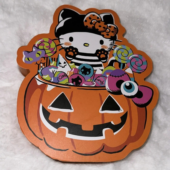 Hello Kitty Halloween Wooden Pumpkin Hanging Wall Plaque Decor NEW - Picture 9 of 9